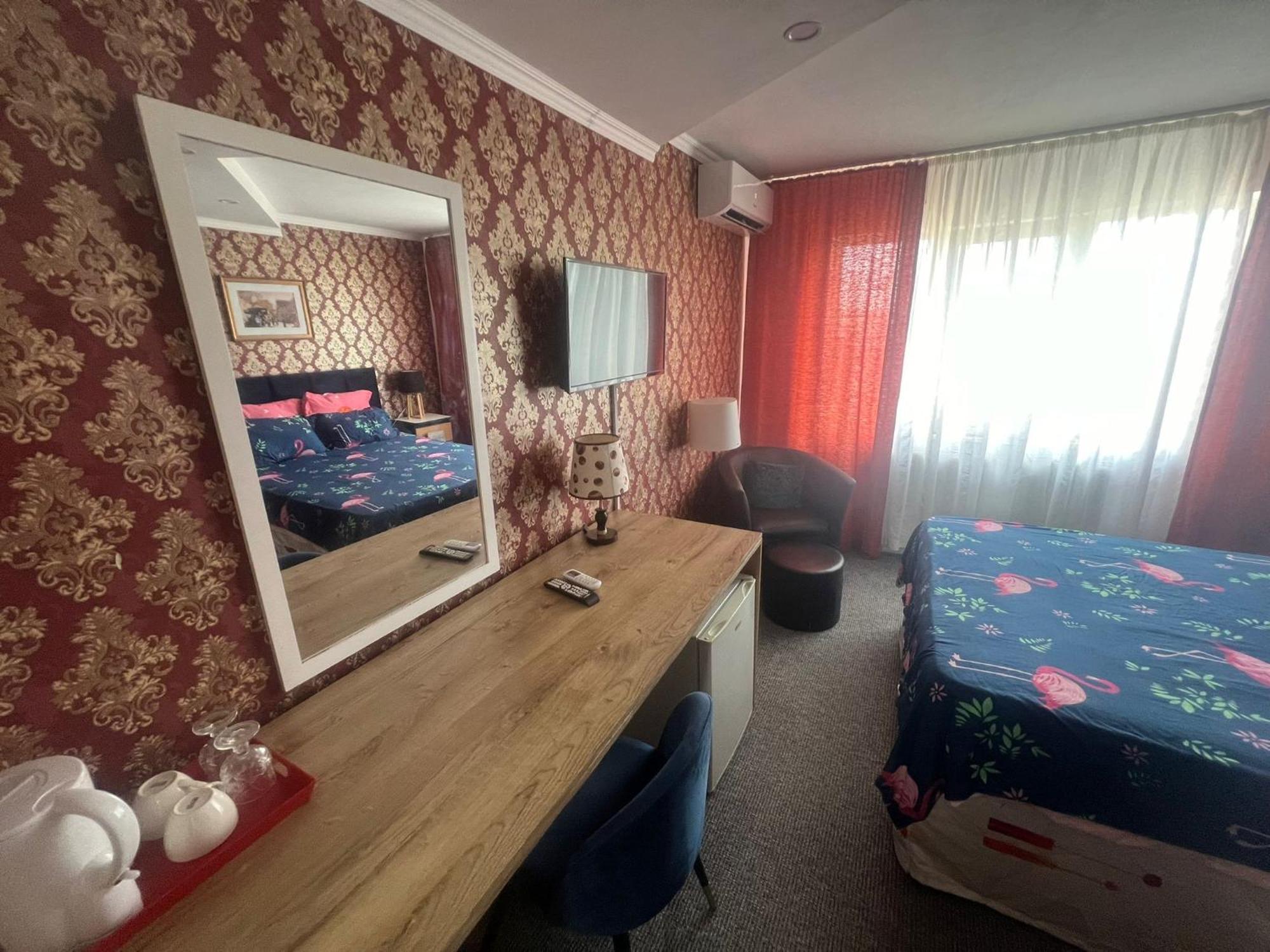 Garsoniera Panoramic Apartment Bacau Exterior photo
